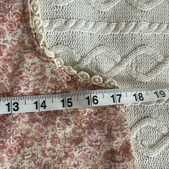 Lauren Conrad Floral Tank with Embroidery Detail Women’s Size Small - Picture 10 of 12